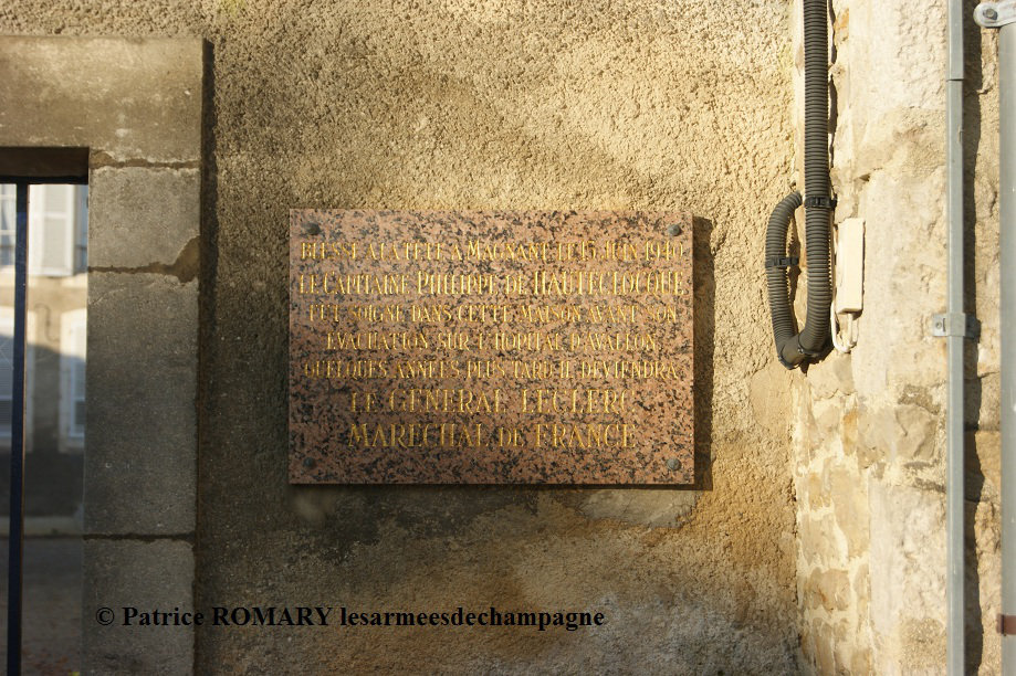 Plaque du Général Leclerc. Les Riceys (10) D1jz