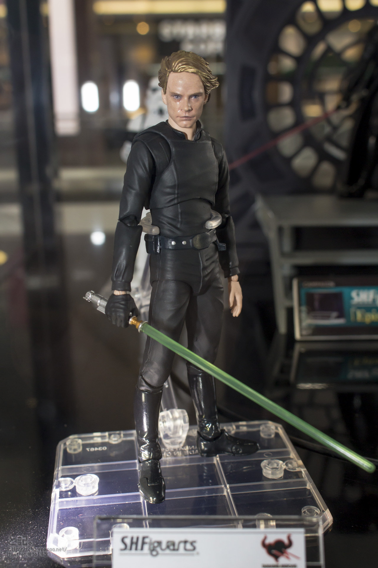 Star Wars (S.H.Figuarts) - Page 2 D9n0