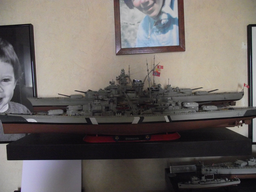 Bismarck Revell 1/350 Pi8m