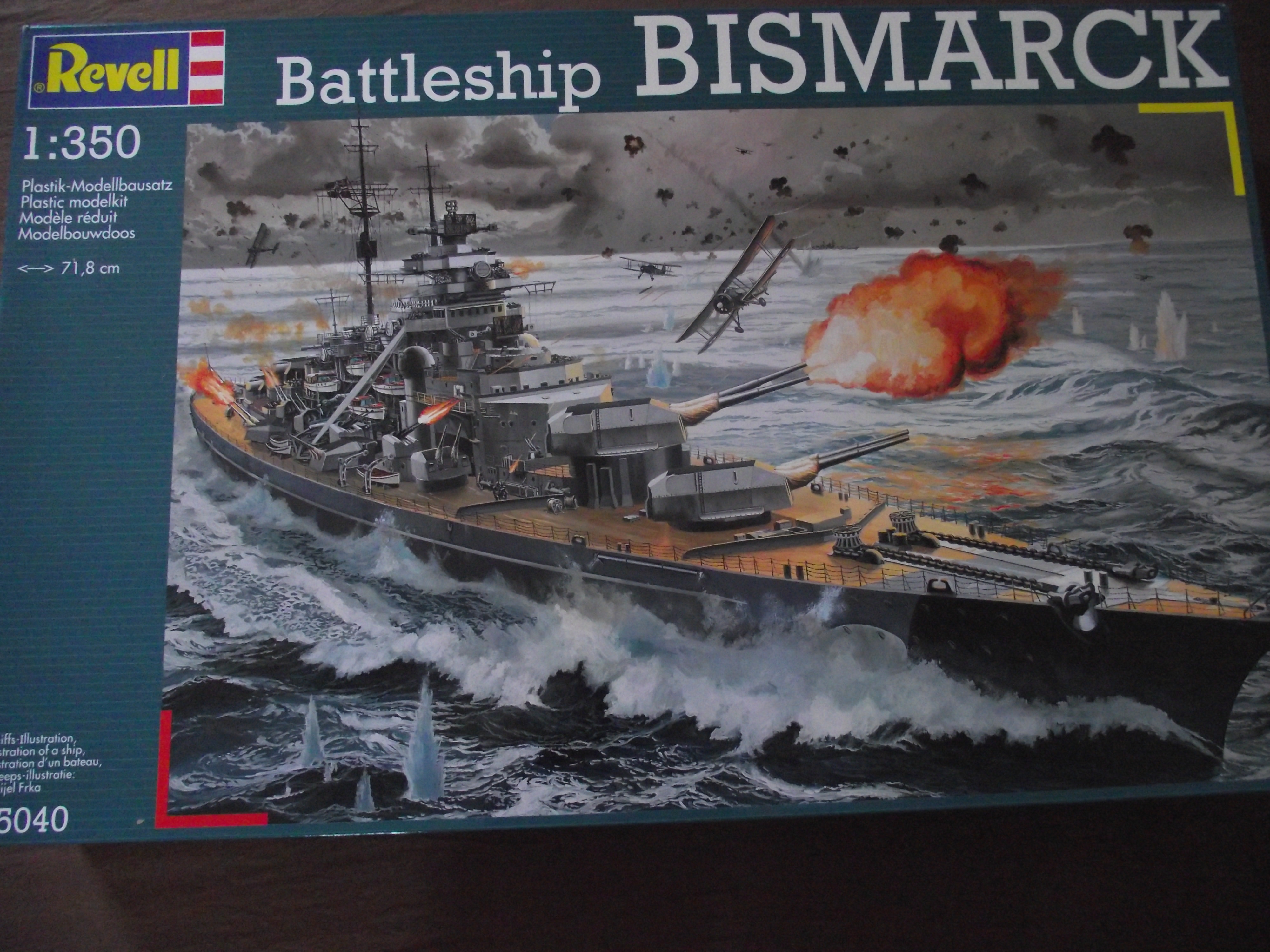 Bismarck Revell 1/350 Ymy0