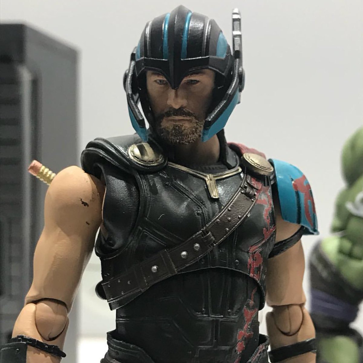 Thor 3 : Ragnarök (S.H.Figuarts / Bandai) 1jxa