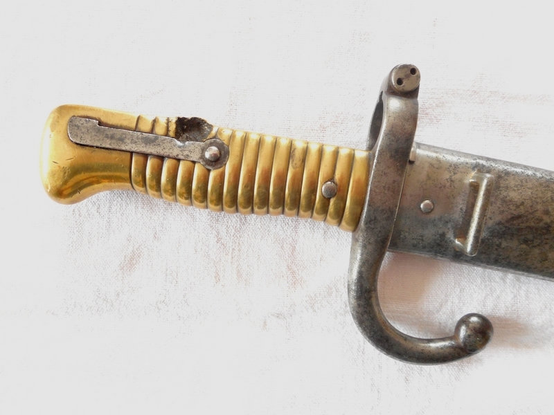 Sabre baïonnette modèle 1866 de Tulle avec impact Wql5