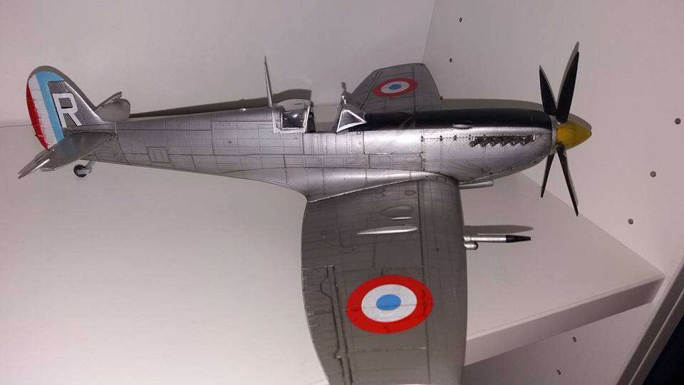 SPIT MK IX REVELL 1/32 0c5r