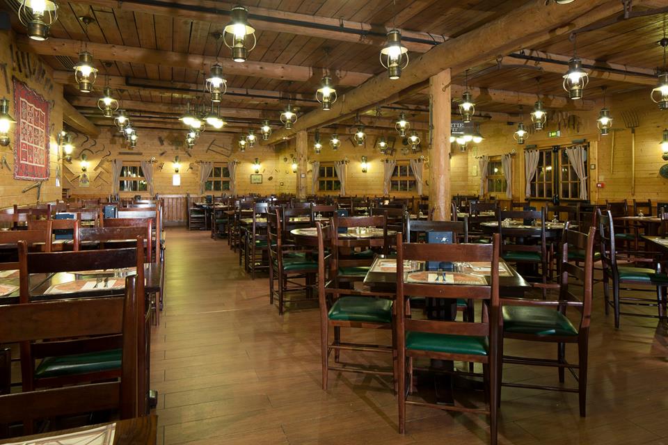  Crockett's Tavern (Davy Crockett Ranch) Zftx