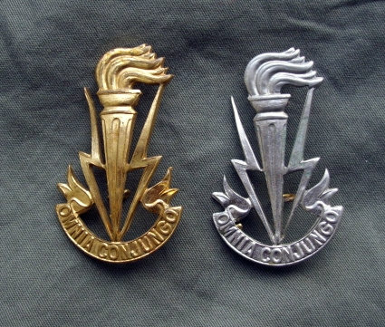 Some belgian beret badges J7uo