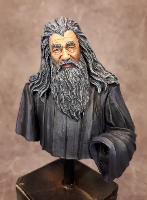 Buste de Gandalf - Enfin sur son socle !!! Nrvn