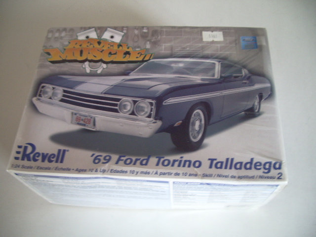 ford torino talladega 1970 de chez revell version drag race  8z36