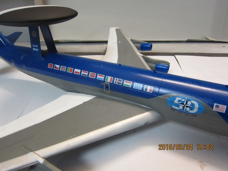 BOEING E-3F / E-3 B AWACS 50ème anniversaire OTAN 1/72ème Réf 80383 0e1j