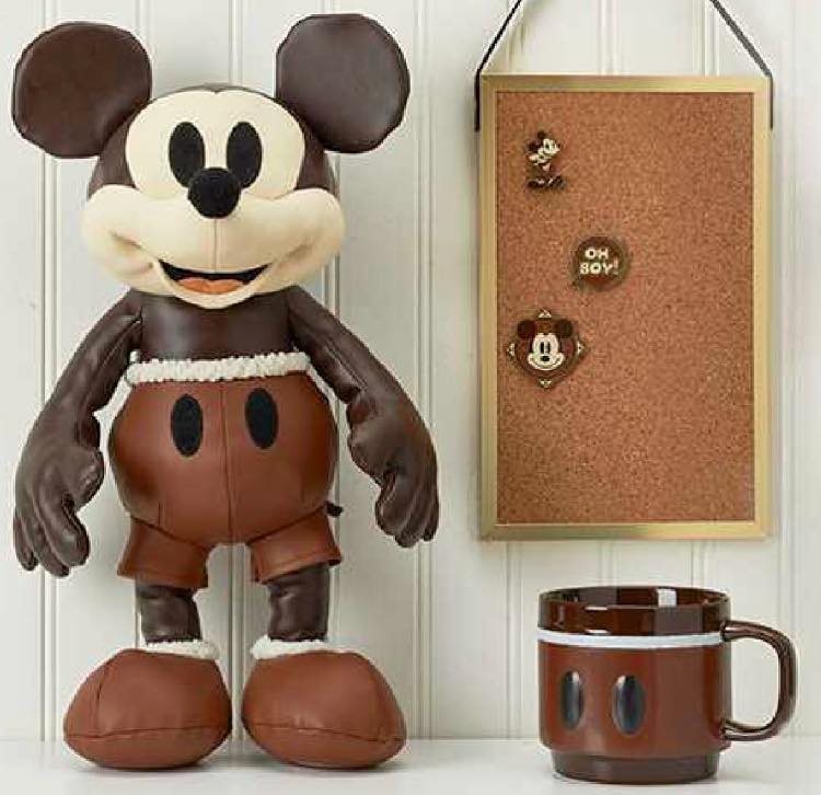 90 ans de Mickey et Disney Store  Jo74