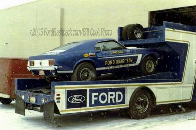 race truck car hauler ford C 600  - Page 2 Qknf