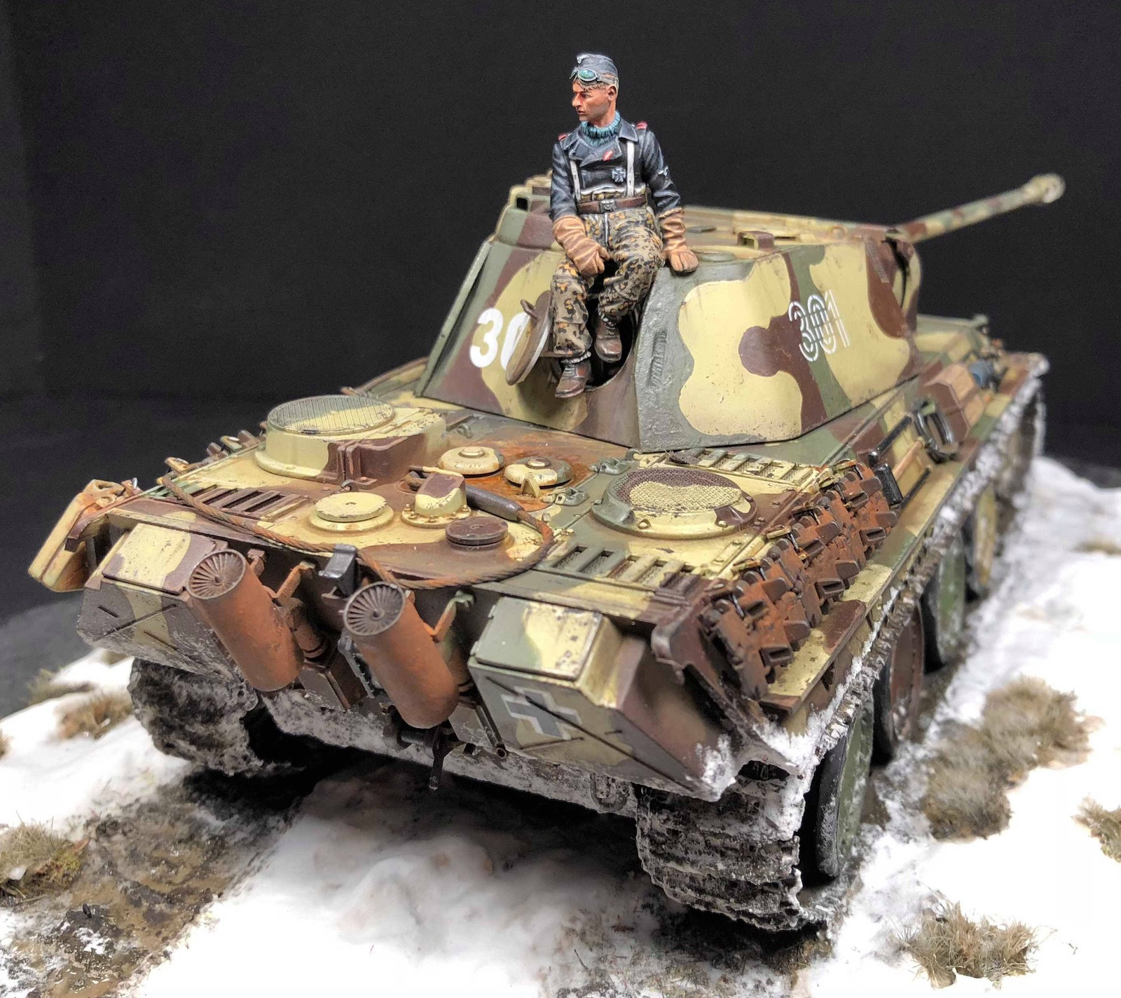 Panther G Tamiya 1/35 - Out of the Box - Page 2 9qle