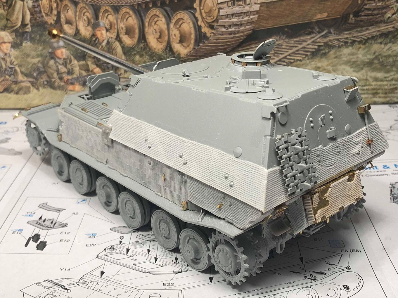 Elefant - Bergenpanzer Tiger (P) - Panzerkampfwagen VI (P) - Kits Dragon - 1/35 - Page 3 O4cq