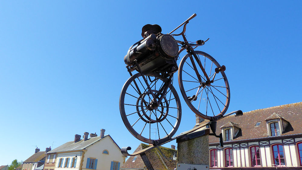 Vélocipède à vapeur U0uo