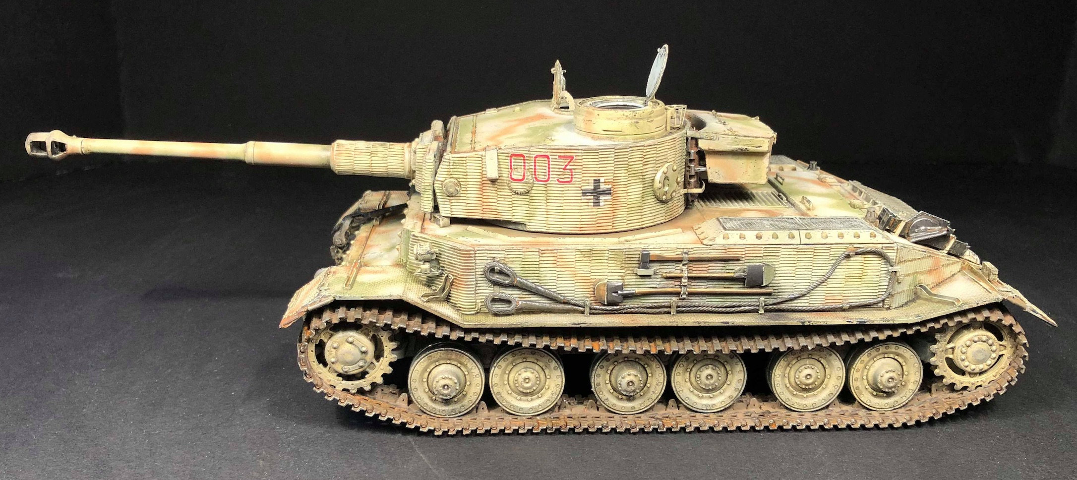 Elefant - Bergenpanzer Tiger (P) - Panzerkampfwagen VI (P) - Kits Dragon - 1/35 - Page 7 3s9m