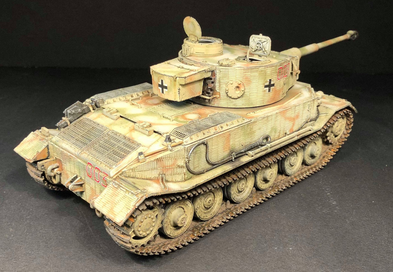 Elefant - Bergenpanzer Tiger (P) - Panzerkampfwagen VI (P) - Kits Dragon - 1/35 - Page 7 Cpv0
