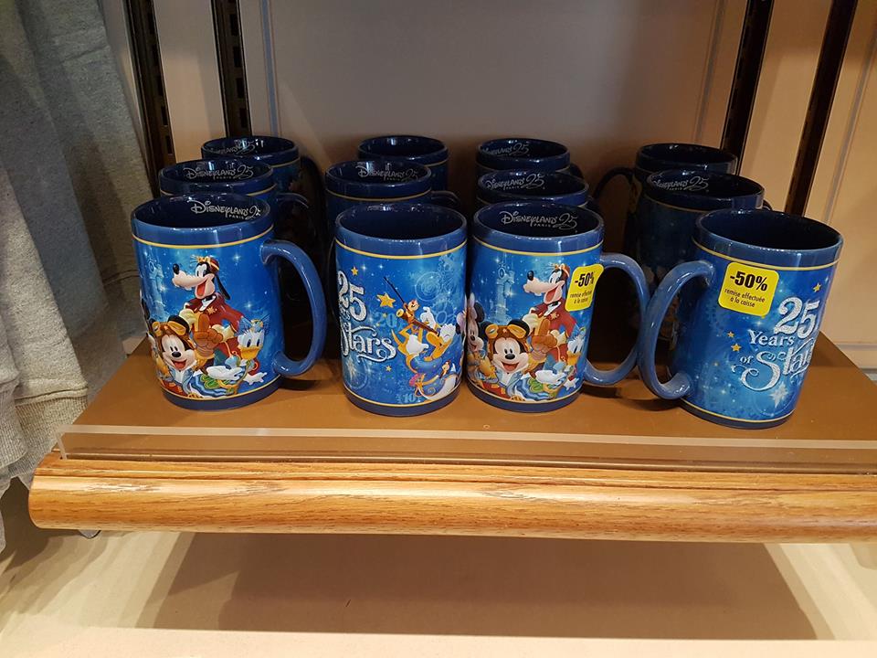 Mugs, bols et tasses Disney - Page 7 Rnix