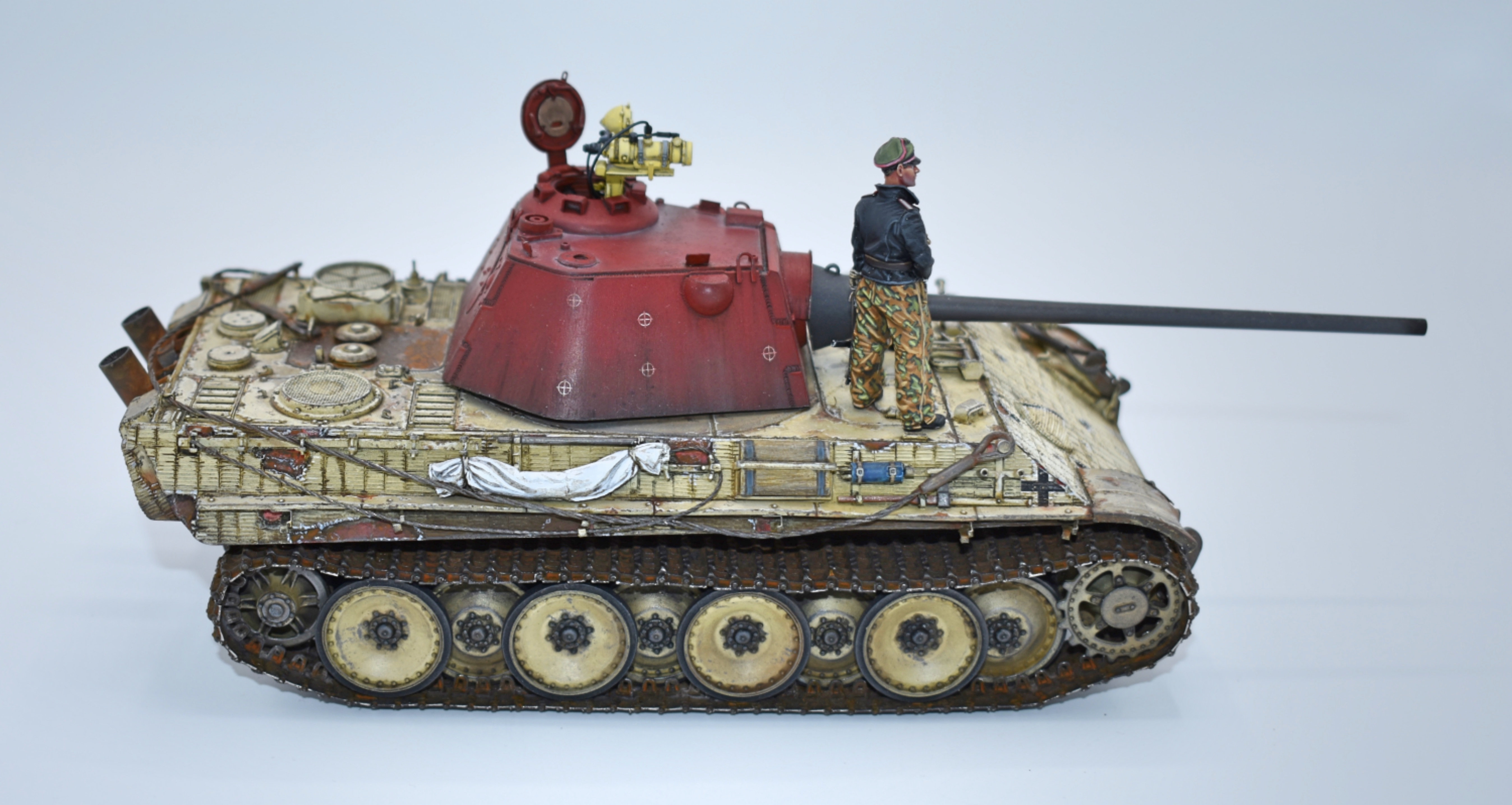 Panther F (kit Dragon) - 1/35 U95c