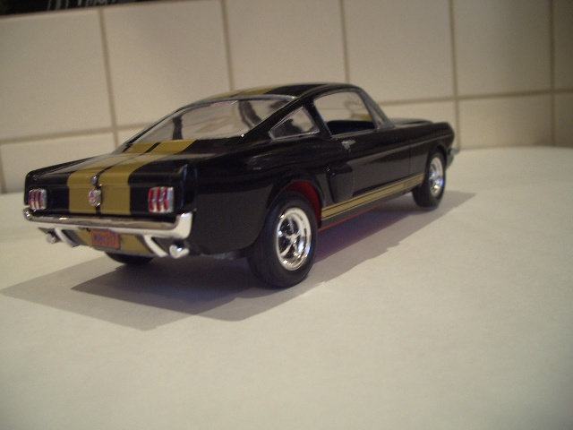 mustang SHELBY GT-350H 1966 de chez revell au 1/24 5nc0