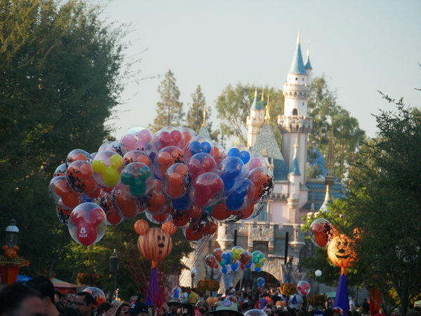 halloween - Disneyland Universal et quelques bonus pour Halloween - Page 4 R8gm