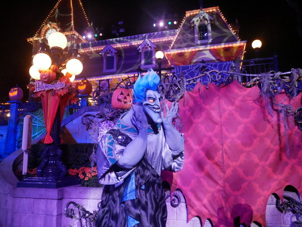 halloween - Disneyland Universal et quelques bonus pour Halloween - Page 4 2gjr