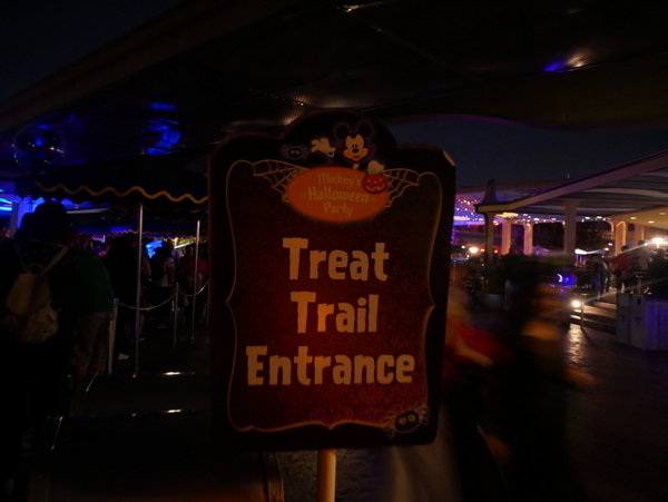 halloween - Disneyland Universal et quelques bonus pour Halloween - Page 4 8sry