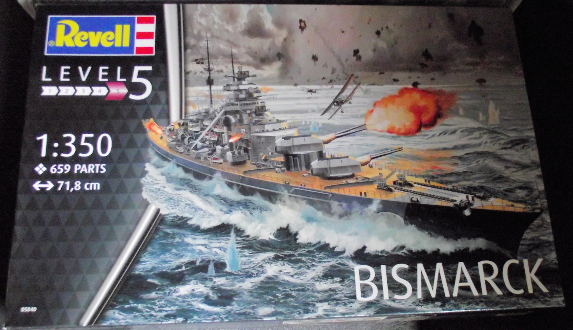 Bismarck Revell 1/350 Jknw