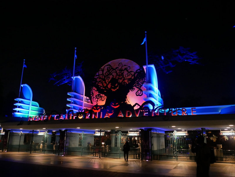 Disneyland Universal et quelques bonus pour Halloween - Page 7 Keis