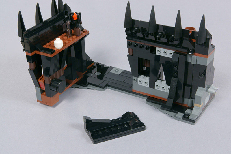 LEGO the Lord of the Ring - 79007 - Jeu de Construction - La Bataille de la  Porte Noire - Le Seigneur des Anneaux : LEGO: : Jeux et Jouets
