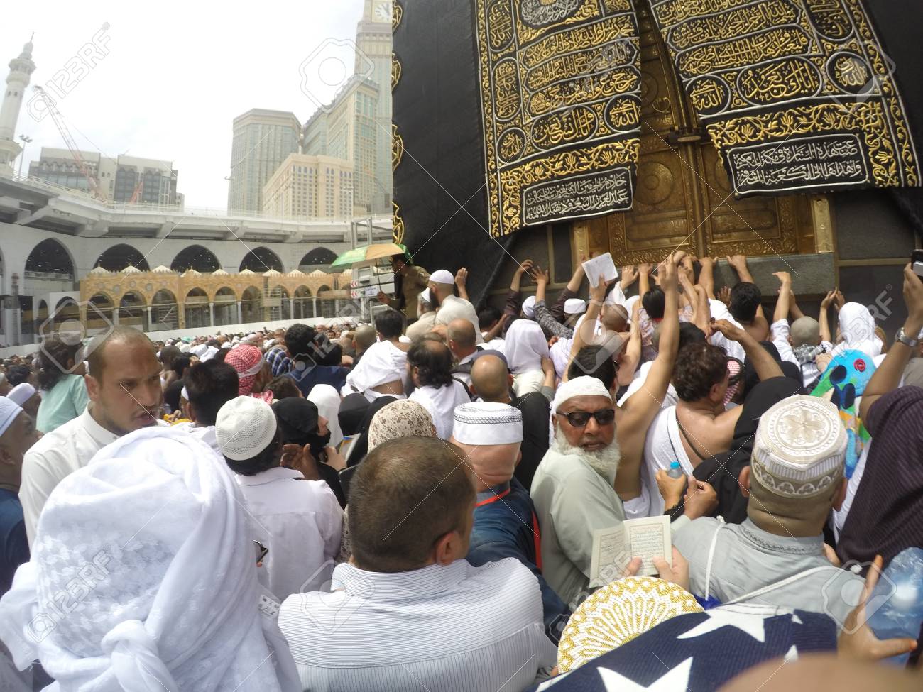 La Kaaba - Les origines païennes pré-islamiques Ff0w