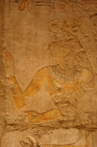 La Liste des dieux égyptiens - Page 4 0tvq