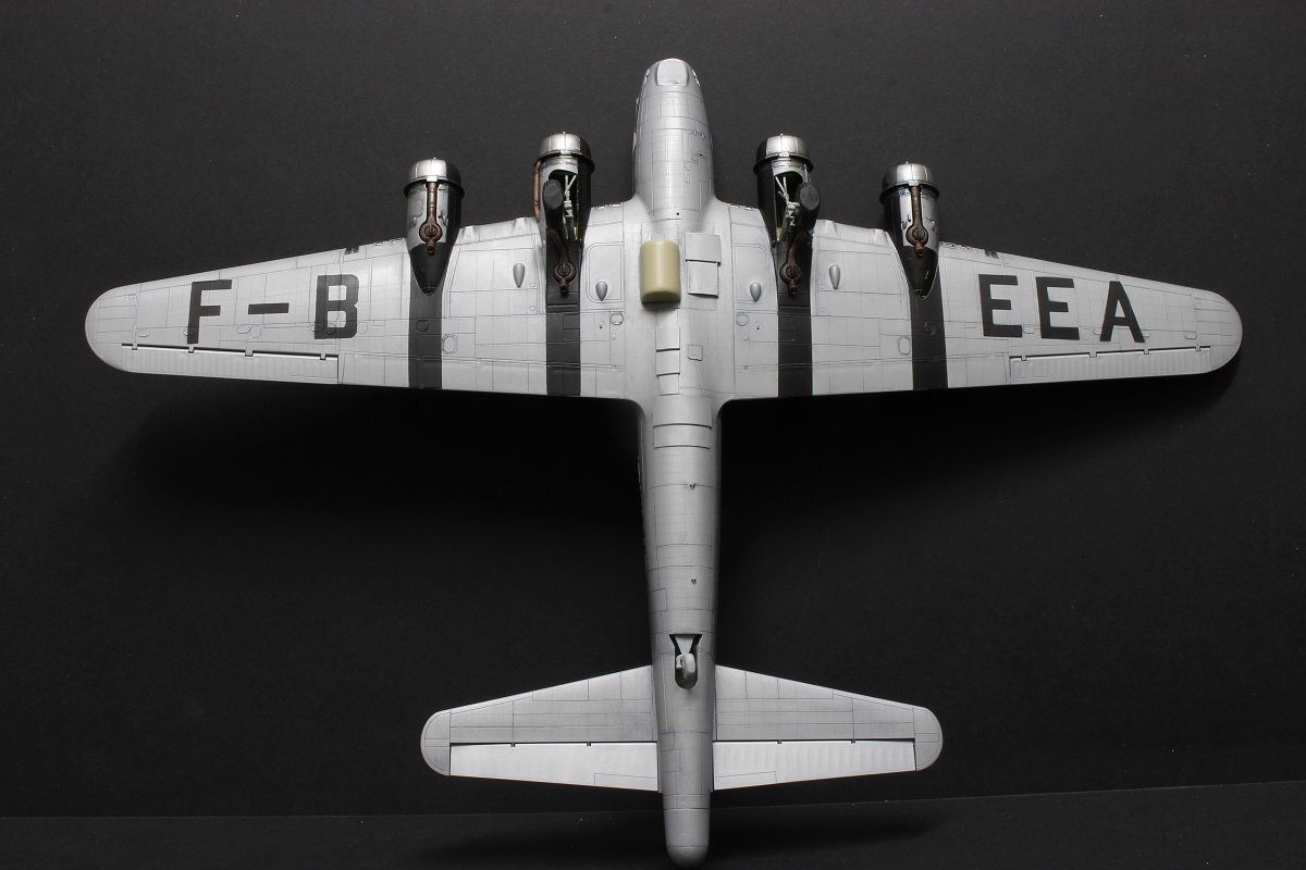 Boeing B-17G "F-BEEA" (Institut Géographique National) Kit Revell 1/72 - Page 5 5ps4