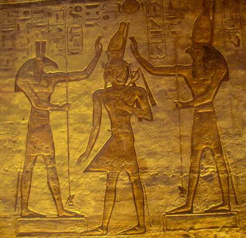 La Liste des dieux égyptiens - Page 4 Tq9w