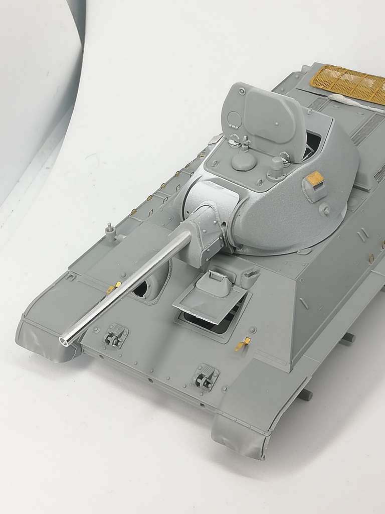 T34 Model40 Lituanie 1941 Dragon 1/35 Tzxn