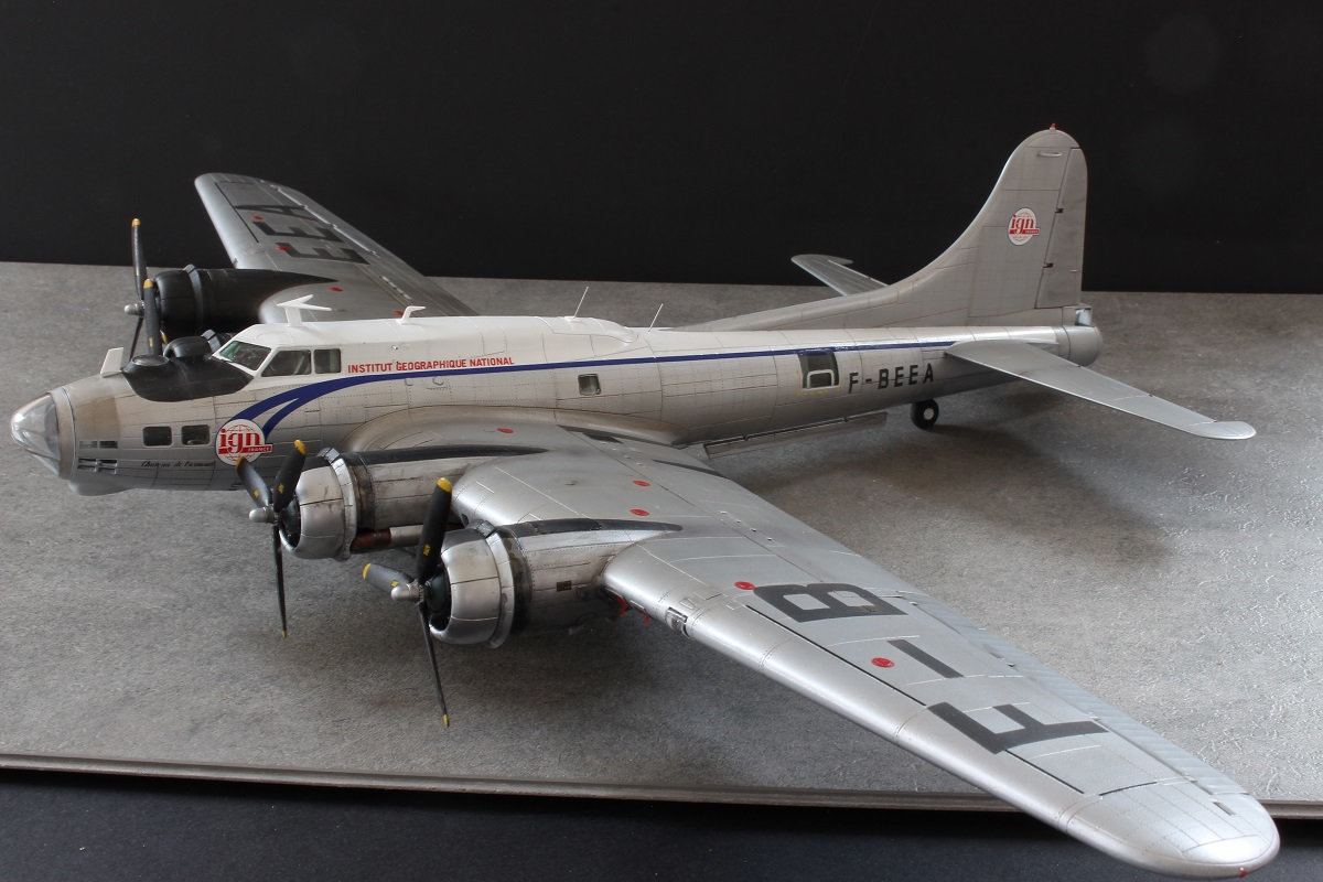 Boeing B-17G "F-BEEA" (Institut Géographique National) Kit Revell 1/72 - Page 6 5tt1