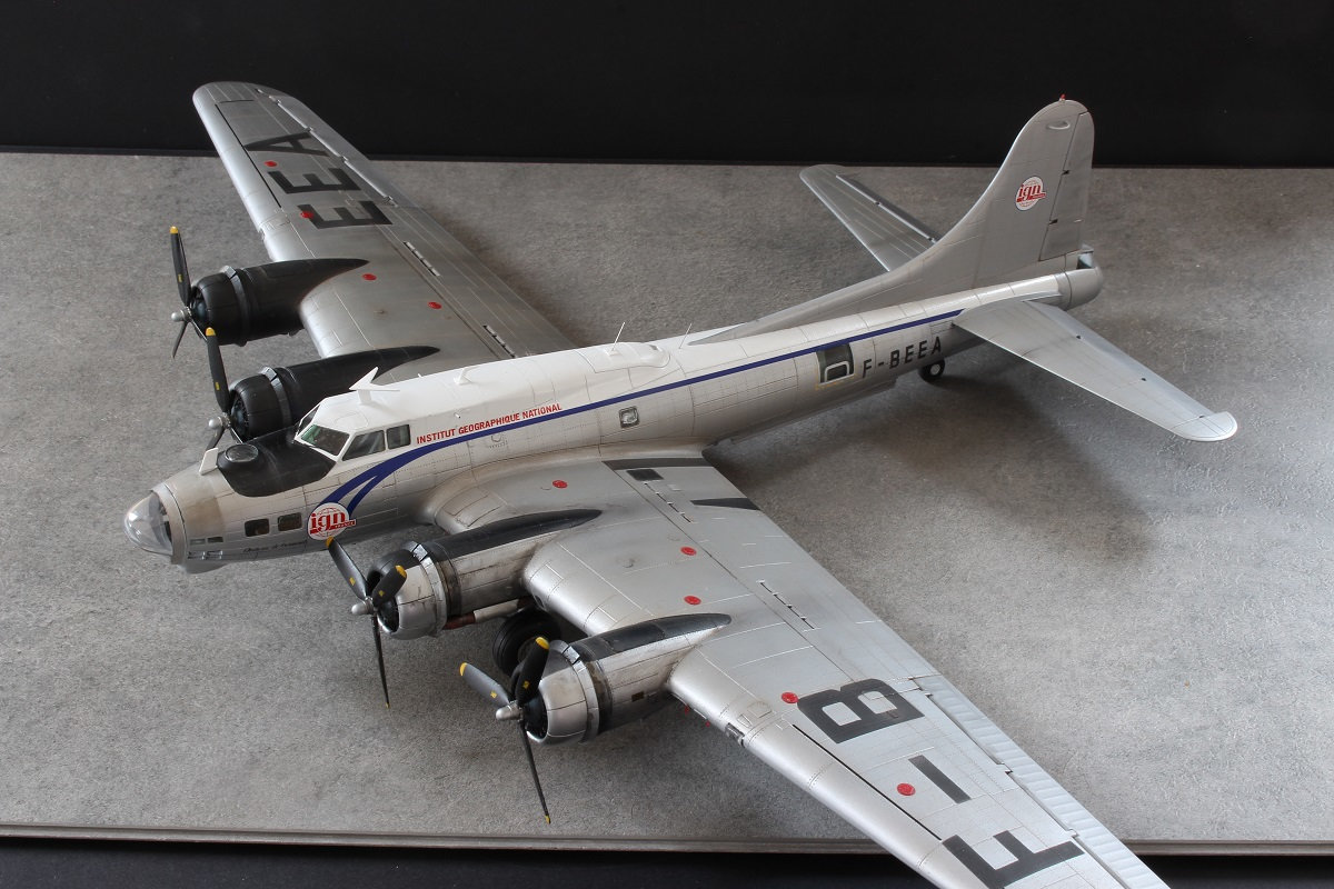 Boeing B-17G "F-BEEA" (Institut Géographique National) Kit Revell 1/72 - Page 6 Gt8q