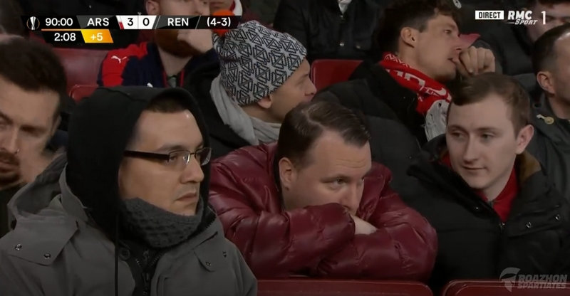 arsenal fan sleeping