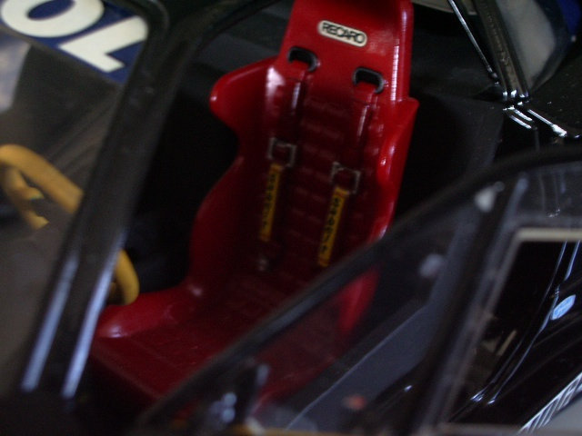 Ferrari F40 racing au 1/16 de chez italeri  5klr