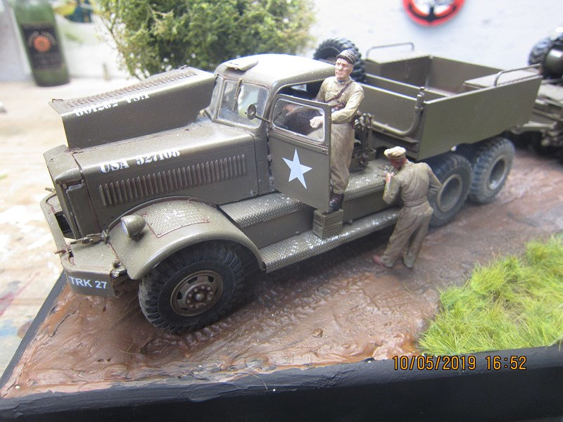 Camion M 19 et son Sherman M4 A3 - Page 2 Pjjn