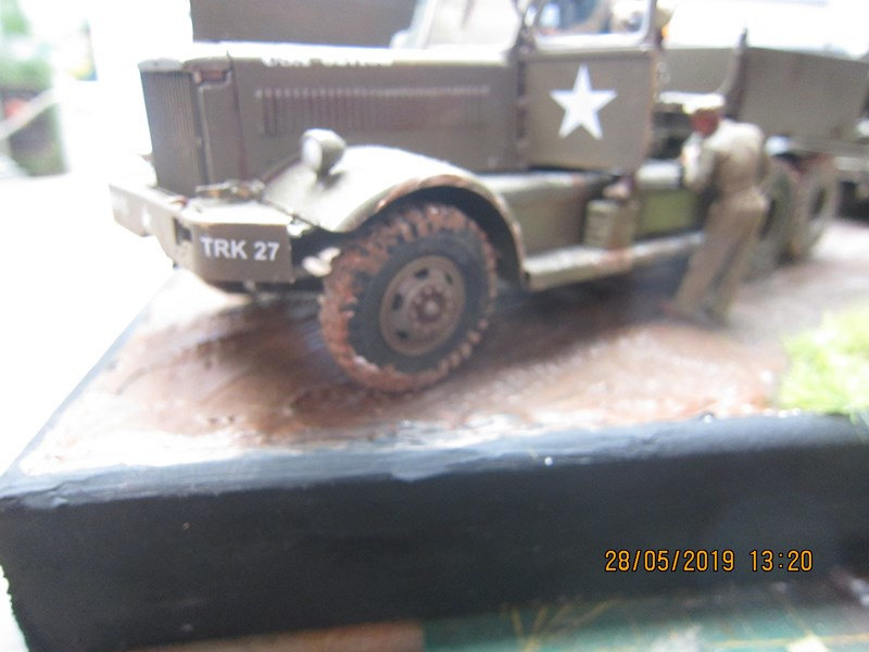 Camion M 19 et son Sherman M4 A3 - Page 2 Na7d