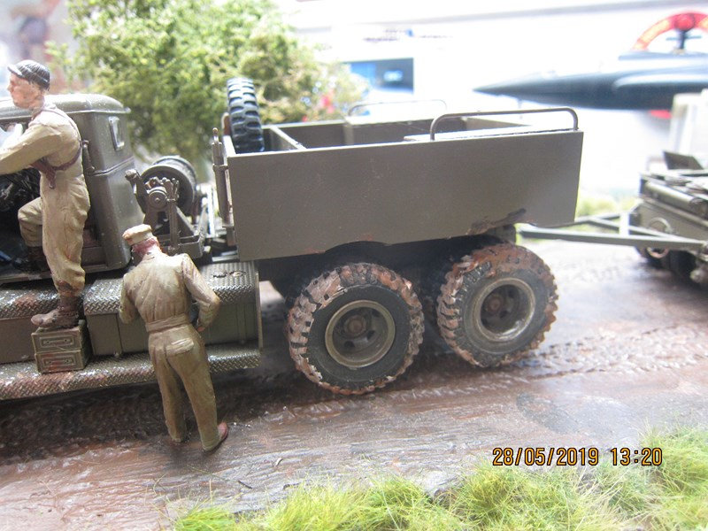 Camion M 19 et son Sherman M4 A3 - Page 2 Wfow
