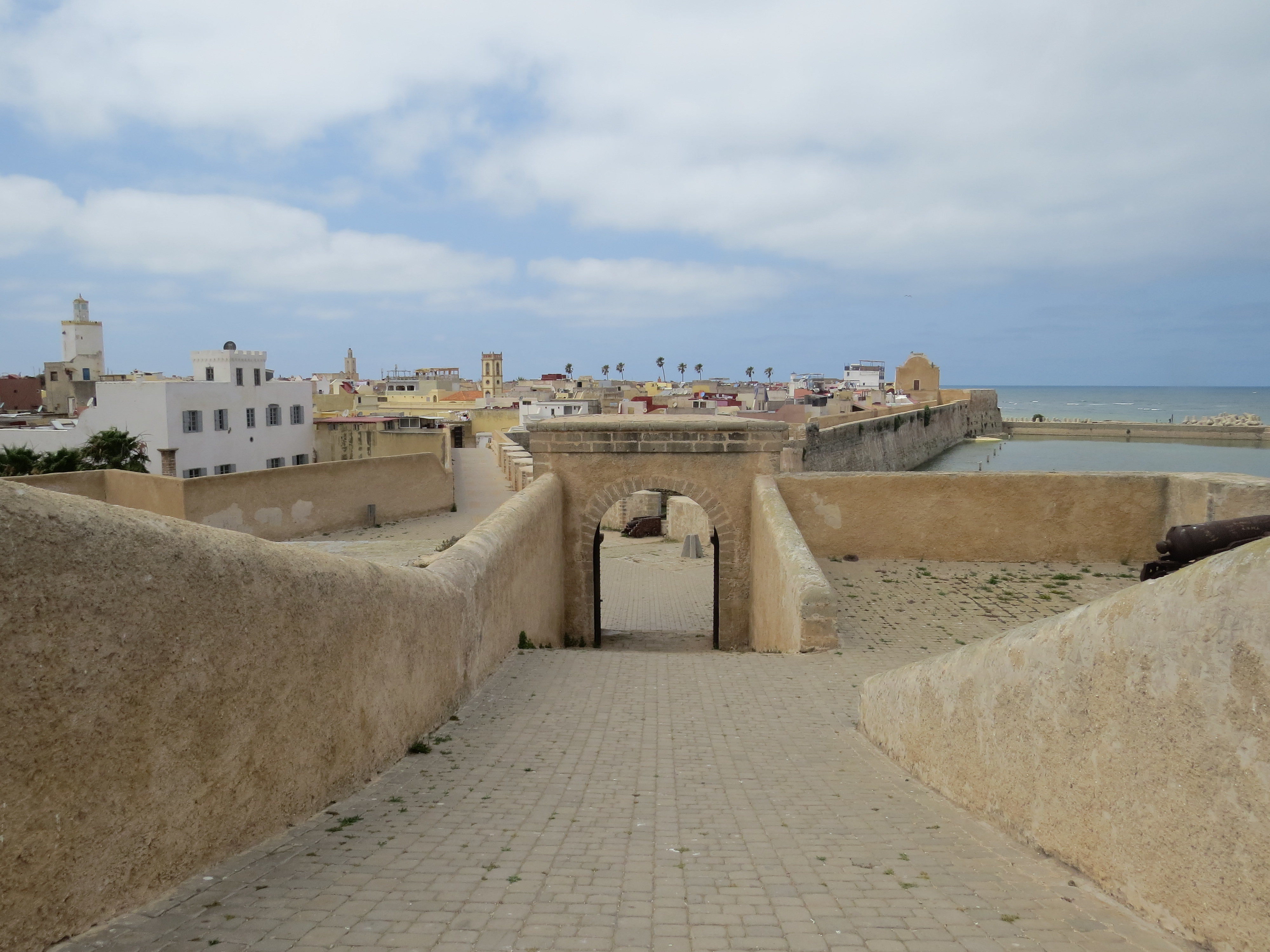 Les remparts de la citadelle fortifiée d'El Jadida sur la côte Atlantique Marocaine