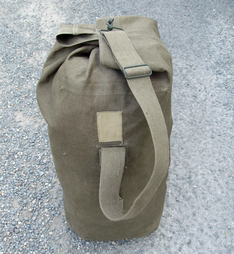 French army kit bag 6d8v