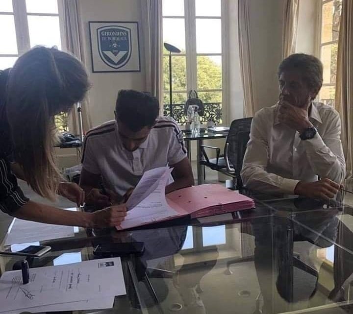 Actualités : Aissa Boudechicha a signé ! - Formation Girondins 