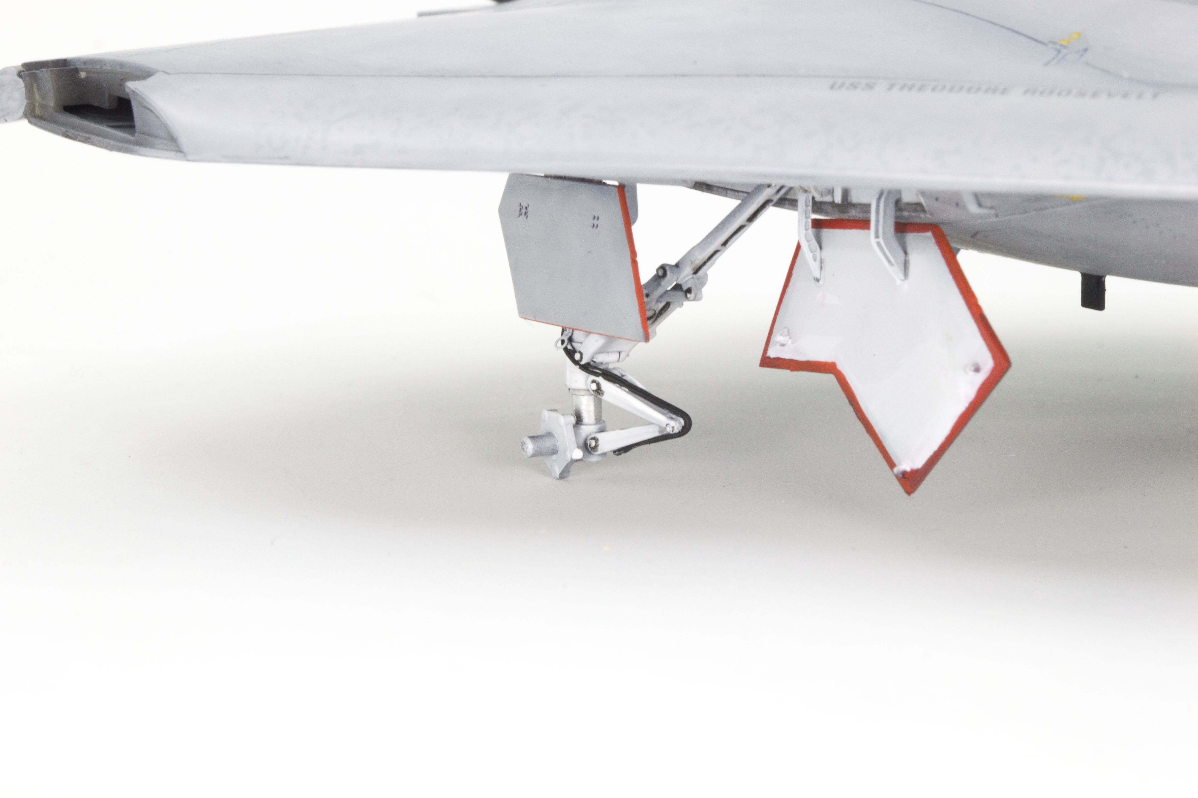 X-47B Freedom Model 1/48 TERMINE - Page 2 Waki