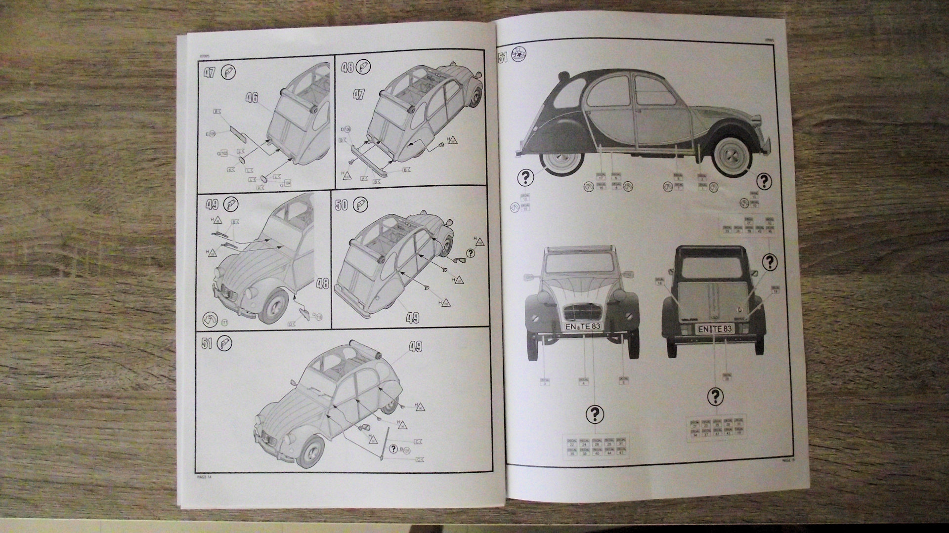 2CV Citroën Revell au 1x24 X4mi