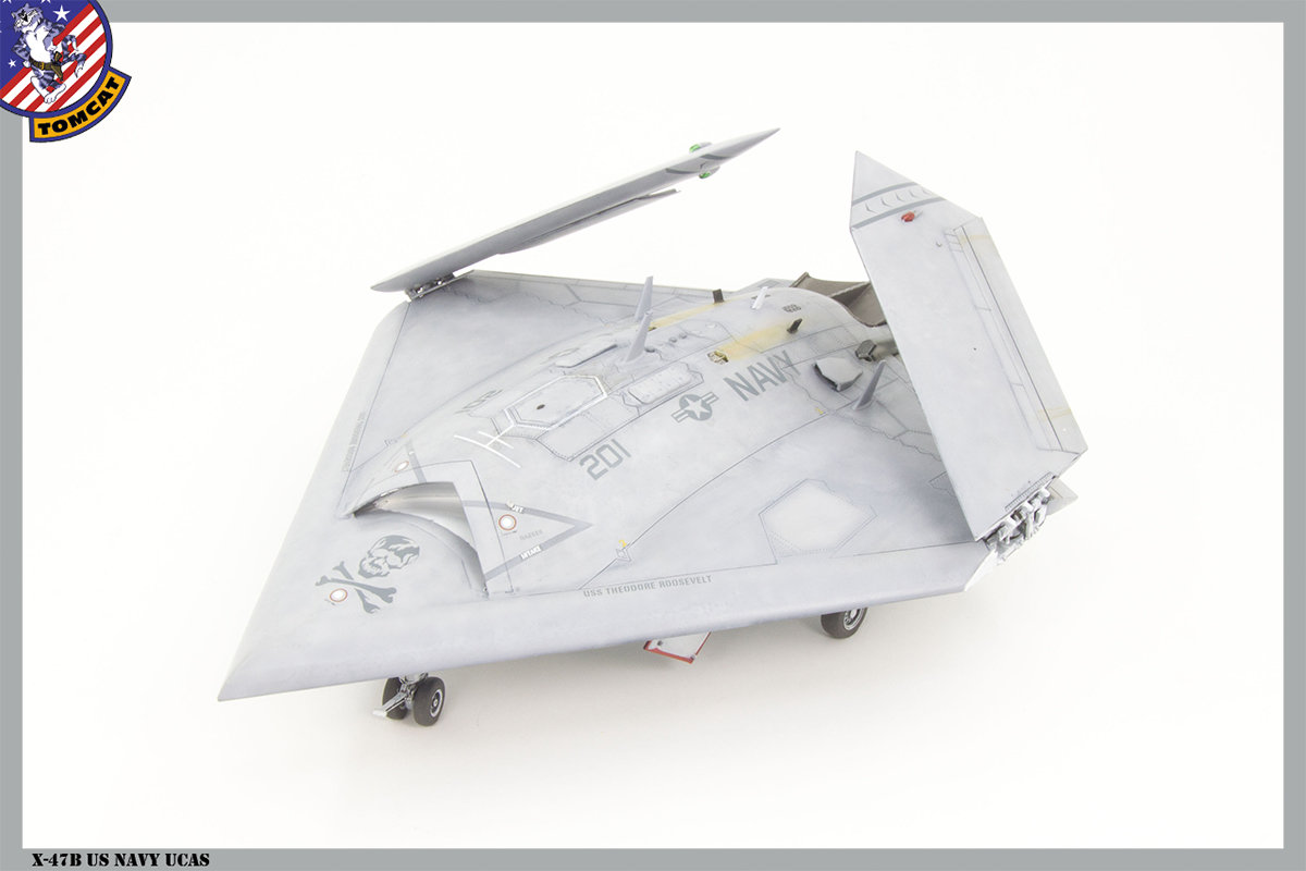 X-47B Freedom Model 1/48 TERMINE - Page 2 Bmk6