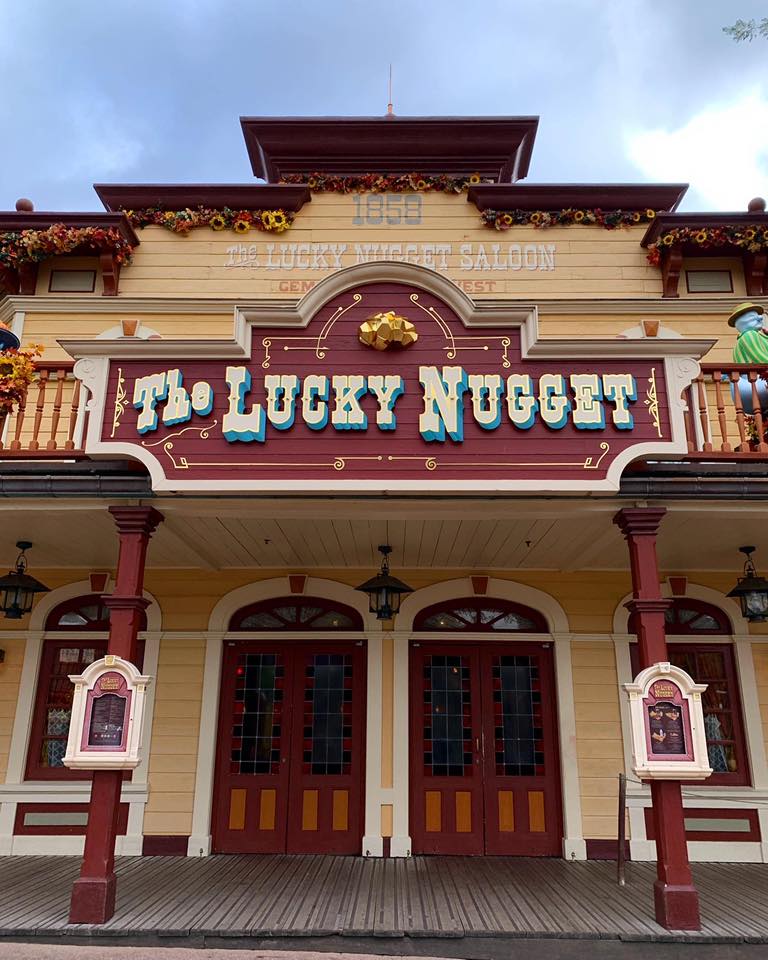 The Lucky Nugget (Disneyland Parc)  - Page 14 Ifht