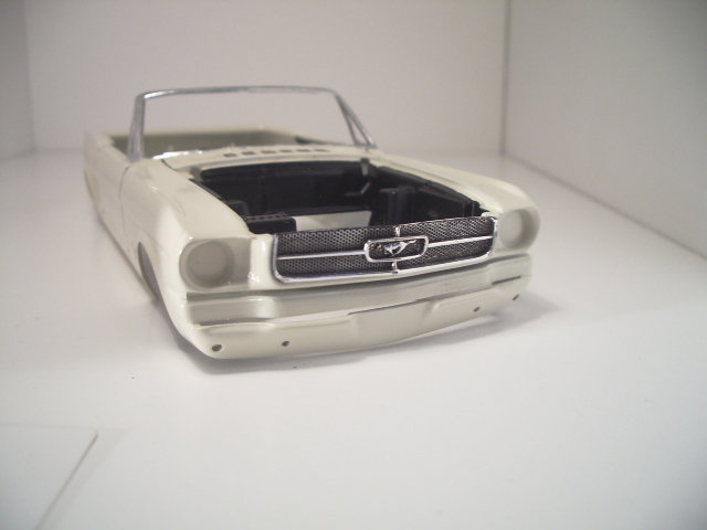 mustang 1964 indy pace car de chez MONOGRAM au 1/24 D5wg