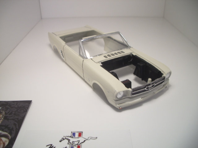 mustang 1964 indy pace car de chez MONOGRAM au 1/24 - Page 2 Rwh2