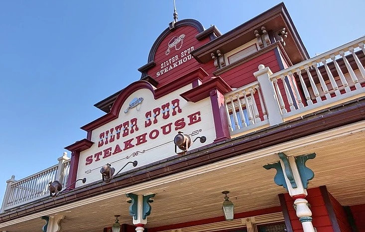 Silver Spur Steakhouse (Disneyland Parc) - Page 5 Diiz